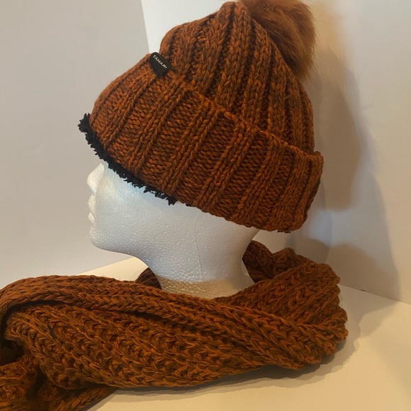 Tahari 2 piece set. Pom beanie and matching infinity scarf. - Picture 8 of 9